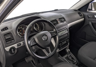 Подержанный автомобиль Skoda Yeti 2015 года (15 фото)