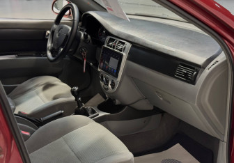 Подержанный автомобиль Chevrolet Lacetti Sedan 2008 года (13 фото)
