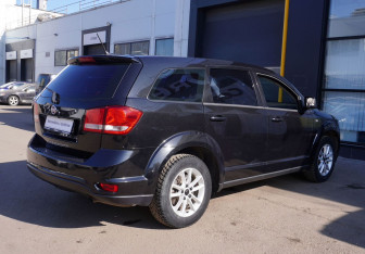 Подержанный автомобиль Fiat Freemont 2013 года (8 фото)