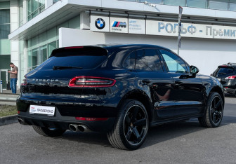 Подержанный автомобиль Porsche Macan 2016 года (5 фото)