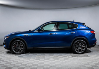 Подержанный автомобиль Maserati Levante 2018 года (8 фото)