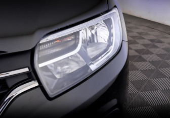 Подержанный автомобиль Renault Logan Sedan 2021 года (17 фото)