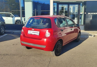 Подержанный автомобиль Chevrolet Aveo Hatchback 2010 года (5 фото)