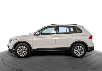 Подержанный автомобиль Volkswagen Tiguan 2021 года (8 фото)