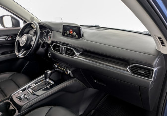 Подержанный автомобиль Mazda CX-5 2019 года (11 фото)