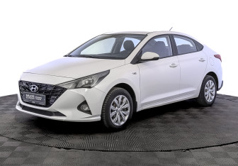Подержанный автомобиль Hyundai Solaris Sedan 2021 года (1 фото)