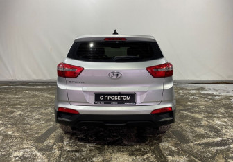 Подержанный автомобиль Hyundai Creta 2016 года (5 фото)