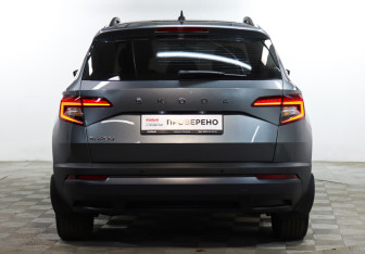 Подержанный автомобиль Skoda Karoq 2020 года (6 фото)