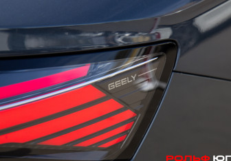 Подержанный автомобиль Geely Preface 2024 года (17 фото)
