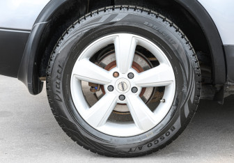 Подержанный автомобиль Nissan Qashqai+2 2011 года (21 фото)