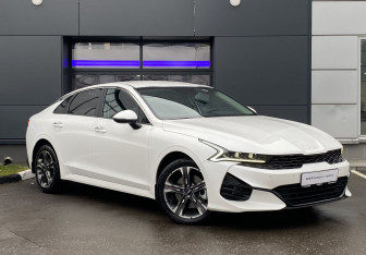 Подержанный автомобиль Kia K5 2022 года (3 фото)