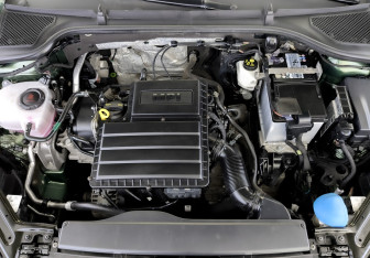 Подержанный автомобиль Skoda Octavia Liftback 2021 года (9 фото)