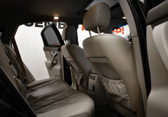 Подержанный автомобиль Infiniti FX 2013 года (32 фото)