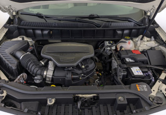 Подержанный автомобиль Cadillac XT5 2016 года (9 фото)