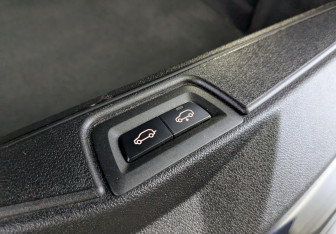 Подержанный автомобиль BMW X7 2019 года (12 фото)