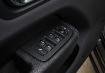 Подержанный автомобиль Volvo XC60 2019 года (17 фото)