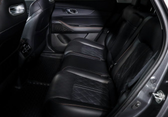 Подержанный автомобиль Changan UNI-K 2024 года (10 фото)