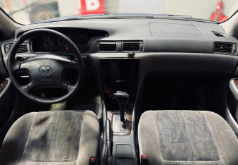 Подержанный автомобиль Toyota Camry Sedan 1998 года (11 фото)