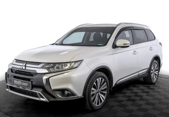 Подержанный автомобиль Mitsubishi Outlander 2019 года (1 фото)