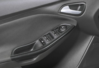 Подержанный автомобиль Ford Focus Wagon 2014 года (12 фото)