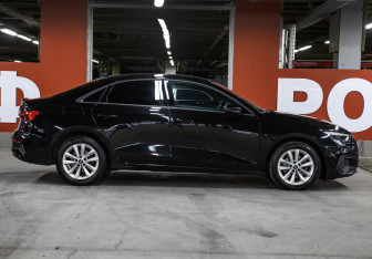 Подержанный автомобиль Audi A3 Sedan 2021 года (4 фото)