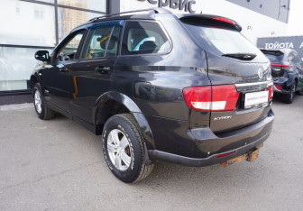 Подержанный автомобиль SsangYong Kyron 2011 года (7 фото)