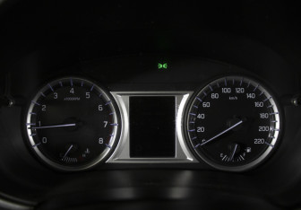 Подержанный автомобиль Suzuki Vitara 2016 года (12 фото)