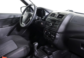 Подержанный автомобиль LADA (ВАЗ) Granta Sedan 2021 года (10 фото)