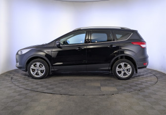 Подержанный автомобиль Ford Kuga 2015 года (8 фото)