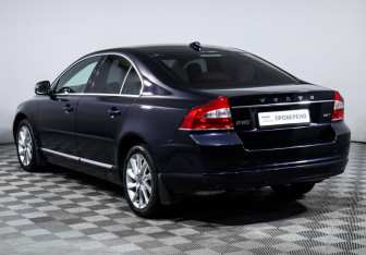Подержанный автомобиль Volvo S80 2012 года (7 фото)