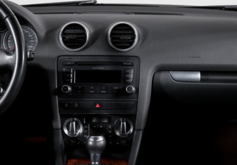 Подержанный автомобиль Audi A3 Hatchback 2012 года (16 фото)
