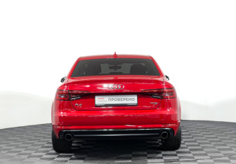 Подержанный автомобиль Audi A4 Sedan 2015 года (6 фото)