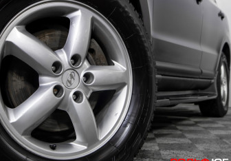 Подержанный автомобиль Hyundai Santa Fe 2008 года (19 фото)
