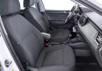 Подержанный автомобиль Skoda Rapid Liftback 2022 года (24 фото)