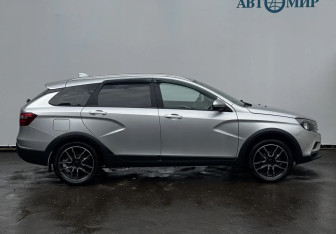 Подержанный автомобиль LADA (ВАЗ) Vesta Wagon 2021 года (4 фото)