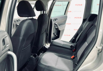 Подержанный автомобиль Skoda Yeti 2012 года (13 фото)