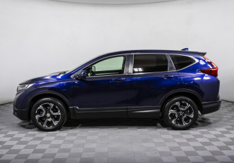 Подержанный автомобиль Honda CR-V 2017 года (8 фото)