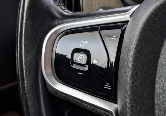 Подержанный автомобиль Volvo V90 Cross Country 2021 года (27 фото)