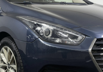 Подержанный автомобиль Hyundai i40 Sedan 2016 года (15 фото)