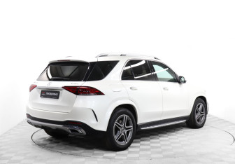 Подержанный автомобиль Mercedes-Benz GLE 2019 года (5 фото)