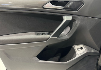 Подержанный автомобиль Volkswagen Tiguan 2018 года (13 фото)