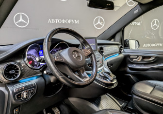 Подержанный автомобиль Mercedes-Benz Vito 2019 года (16 фото)