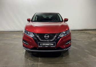 Подержанный автомобиль Nissan Qashqai 2022 года (2 фото)