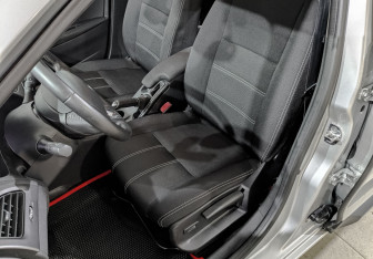 Подержанный автомобиль Renault Fluence 2014 года (20 фото)
