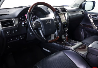 Подержанный автомобиль Lexus GX 2015 года (14 фото)
