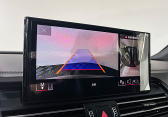 Подержанный автомобиль Audi Q5 2025 года (21 фото)