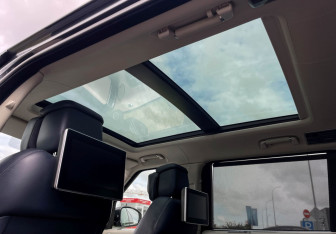 Подержанный автомобиль Land Rover Range Rover 2019 года (16 фото)