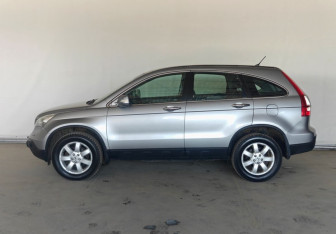 Подержанный автомобиль Honda CR-V 2008 года (7 фото)