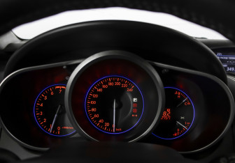 Подержанный автомобиль Mazda CX-7 2010 года (11 фото)