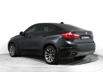 Подержанный автомобиль BMW X6 2015 года (7 фото)